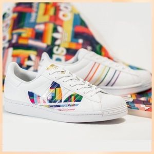 Adidas superstar with live pic 🔥